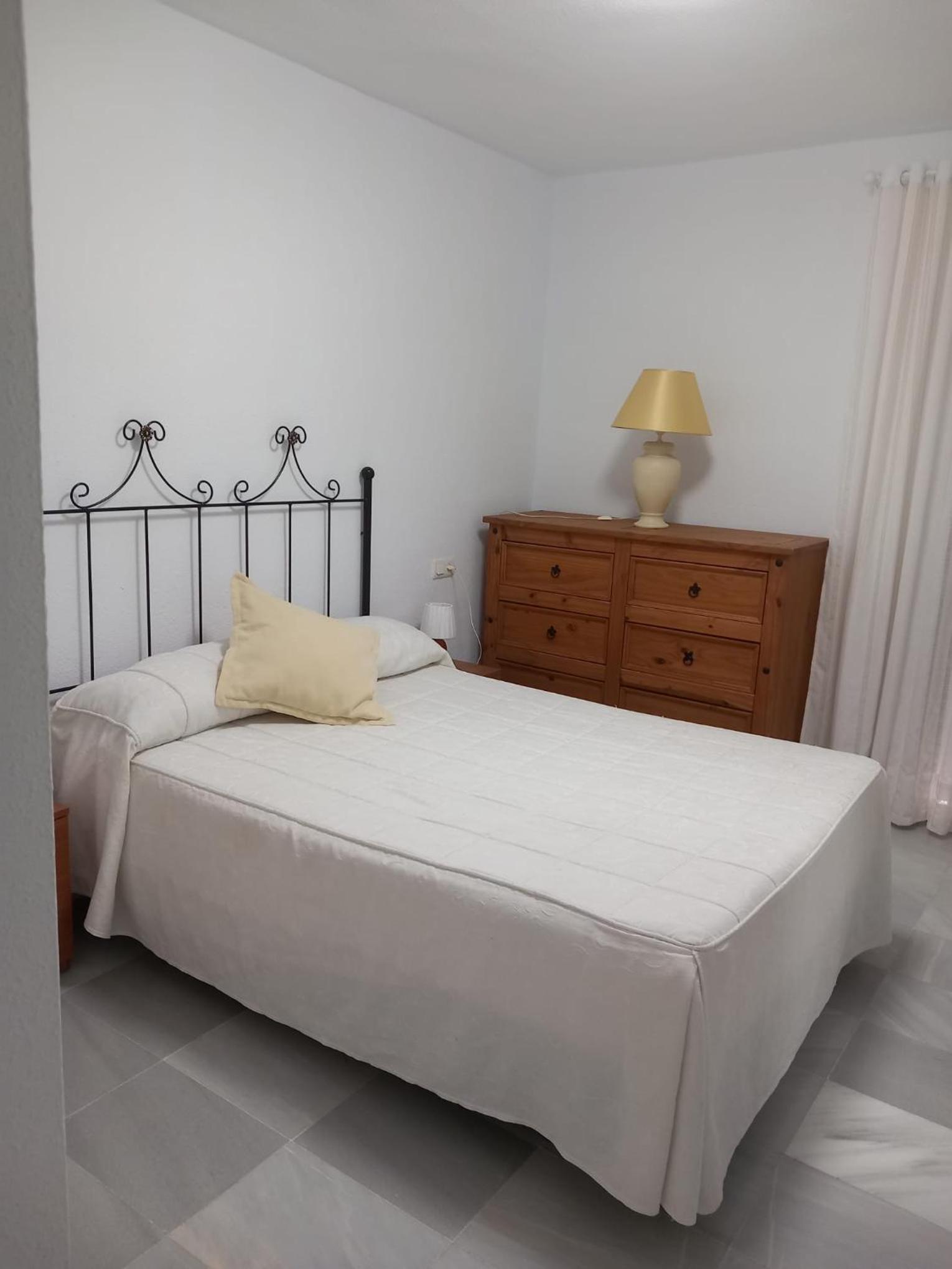 Chalet adosado con piscina
