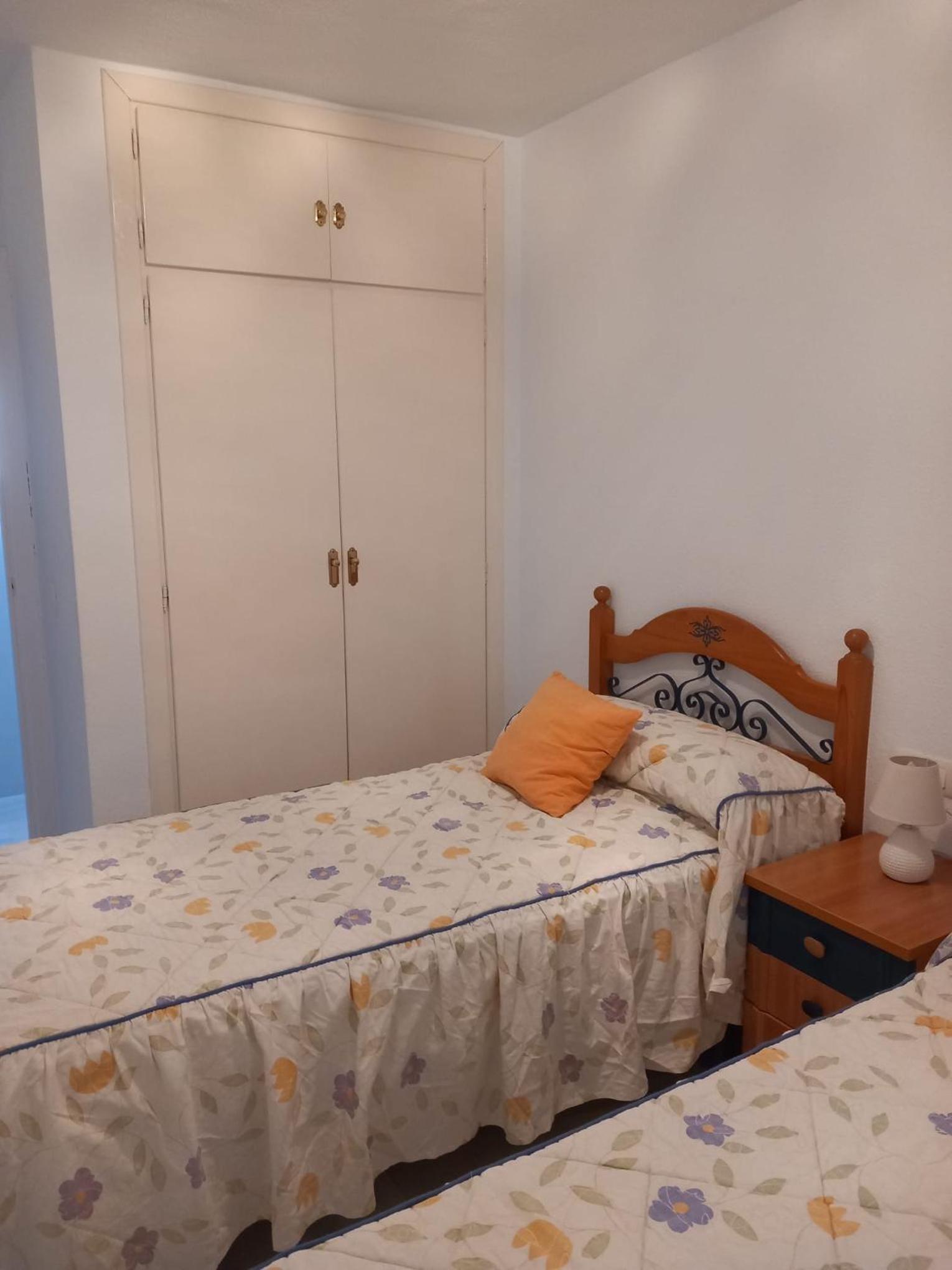 Chalet adosado con piscina