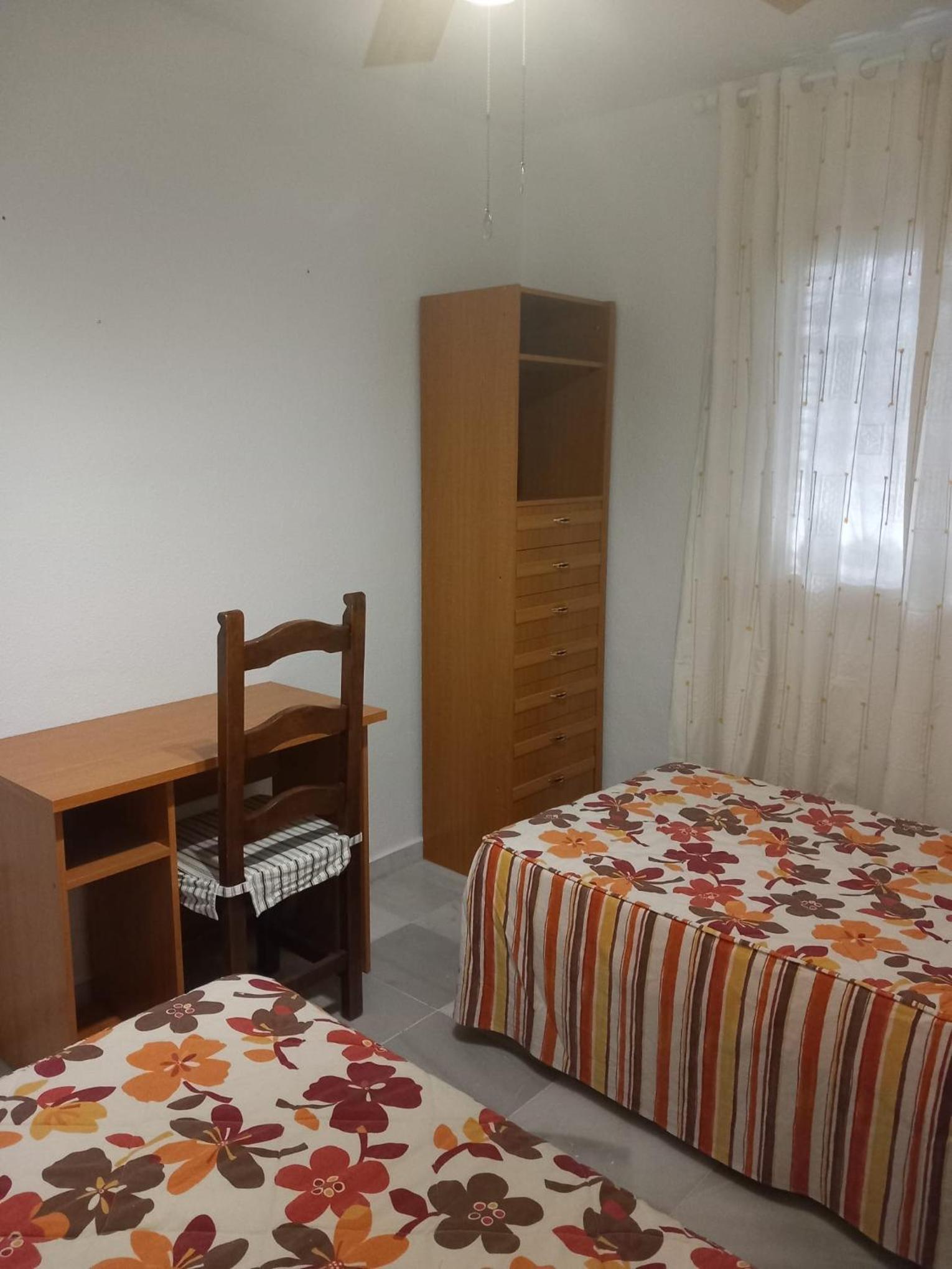 Chalet adosado con piscina