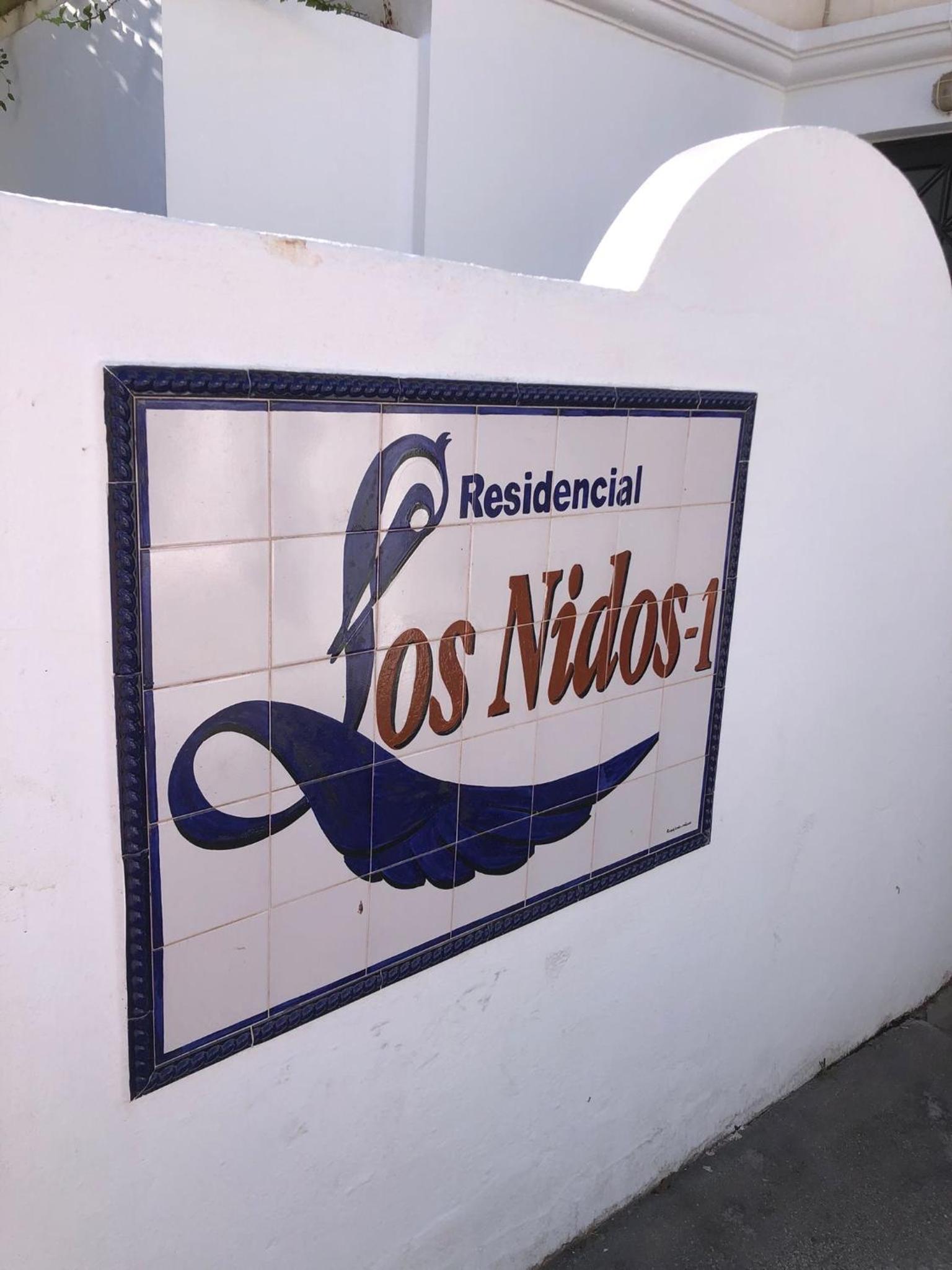 Los Nidos