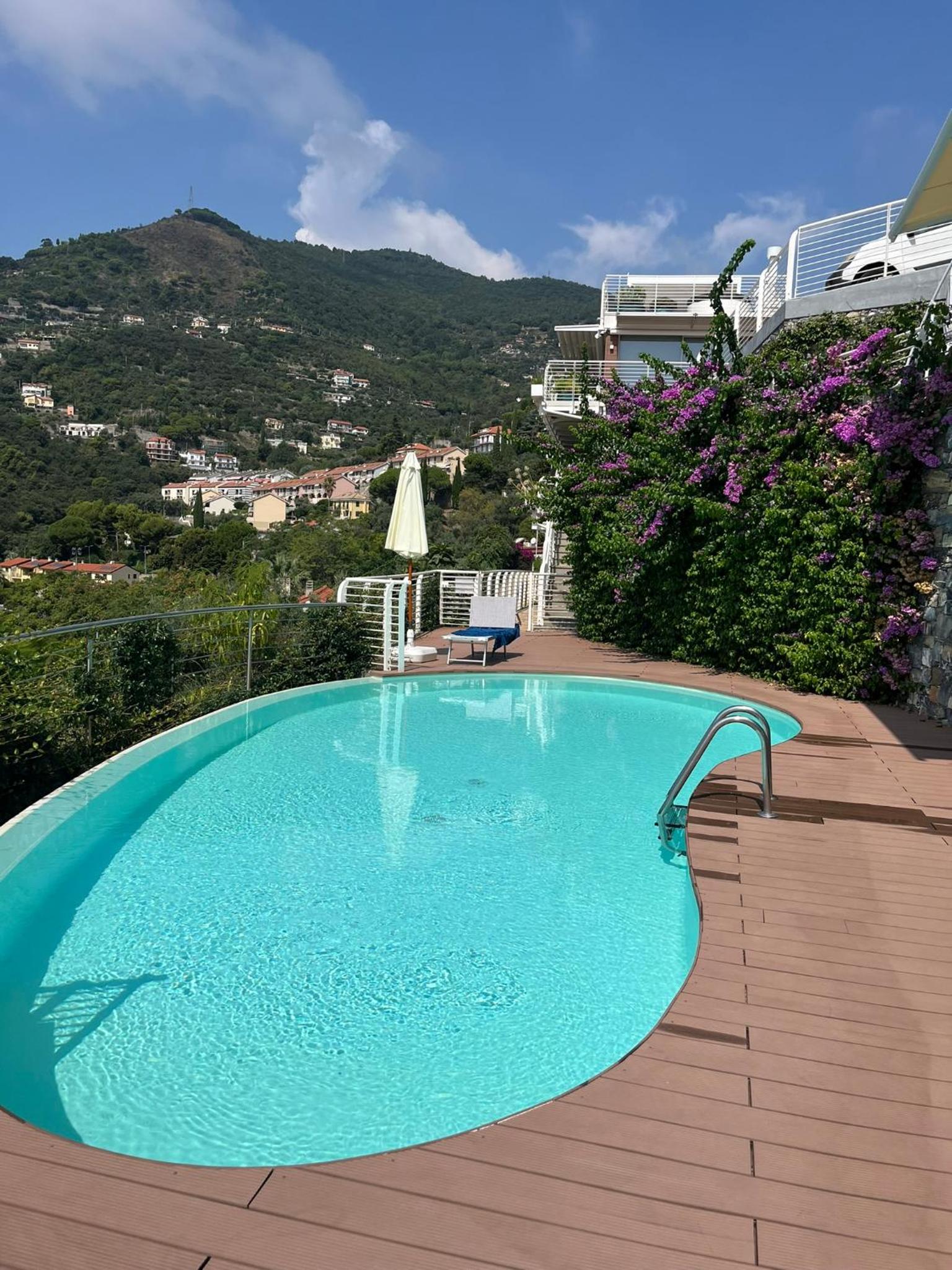 A House with a view en Alassio