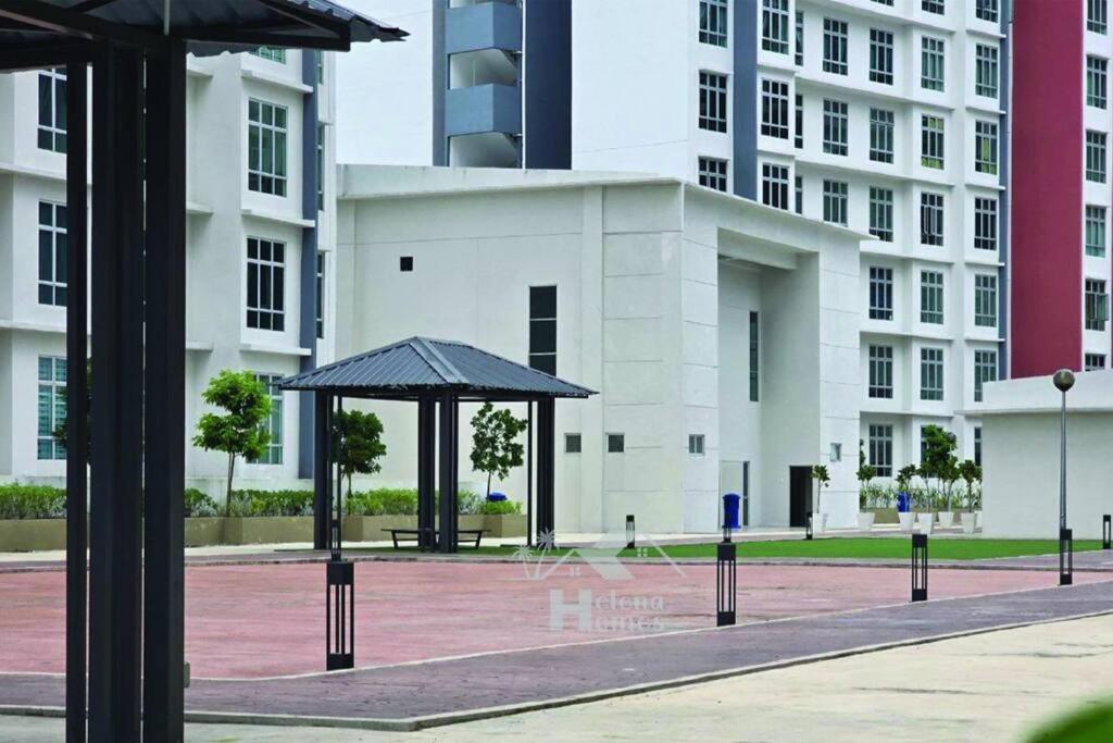 Helena Homes - Premium Cozy Ipoh Homestay photo 8