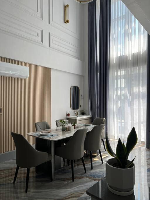 Penthouse Griha, Lazimpat view 3