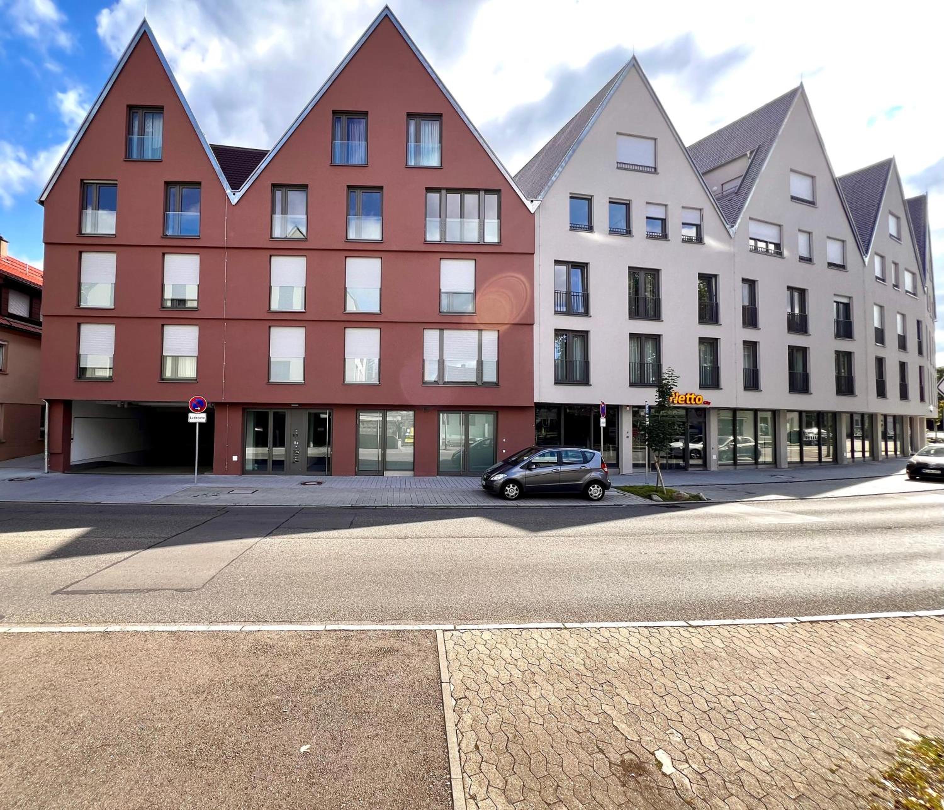 Özels Designer Loft Metzingen - Smart TV, Netflix, private kostenlose Tiefgarage, Self-Express Check-in,Check-out, Outlet 100m