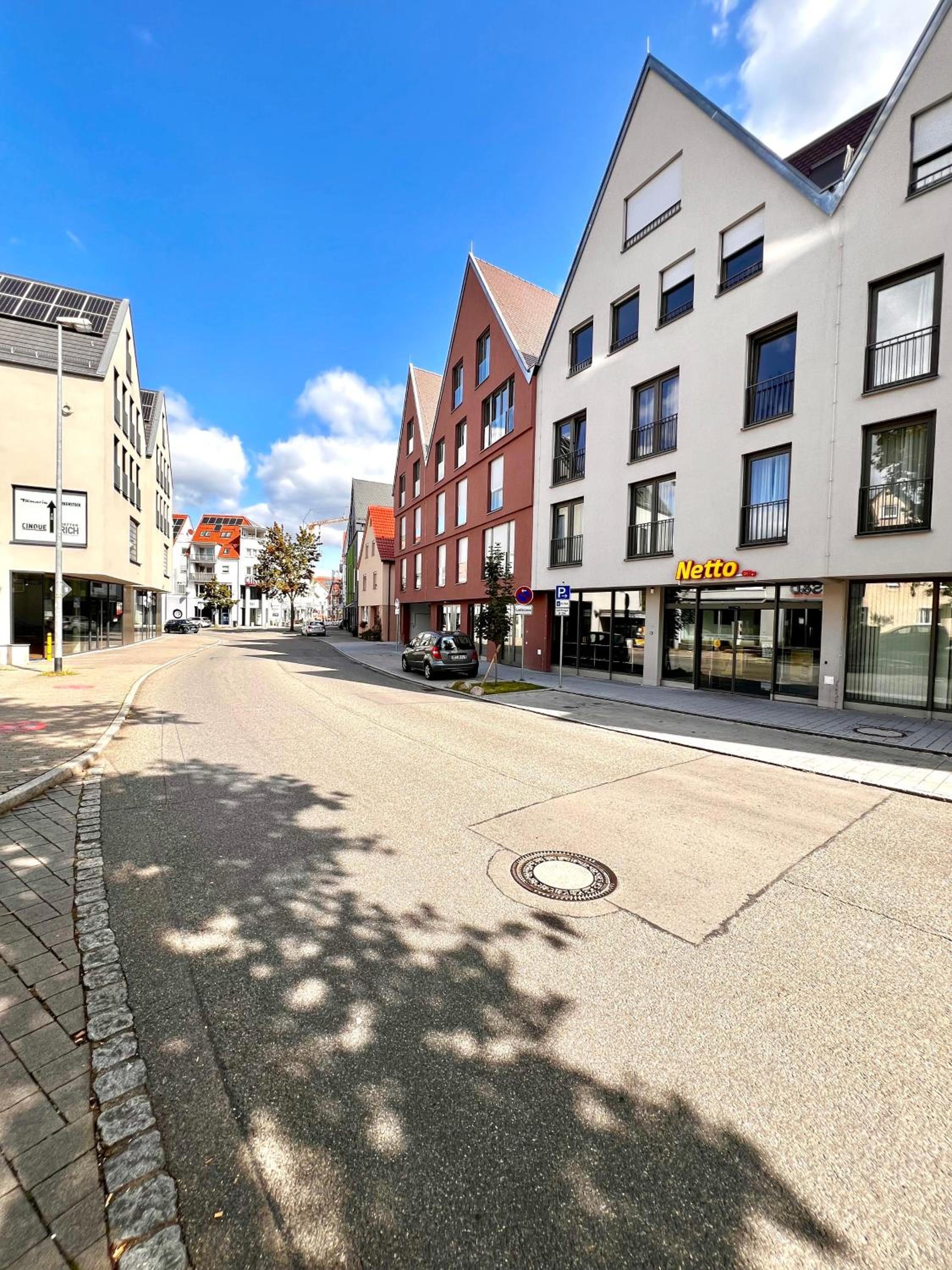 Özels Designer Loft Metzingen - Smart TV, Netflix, private kostenlose Tiefgarage, Self-Express Check-in,Check-out, Outlet 100m