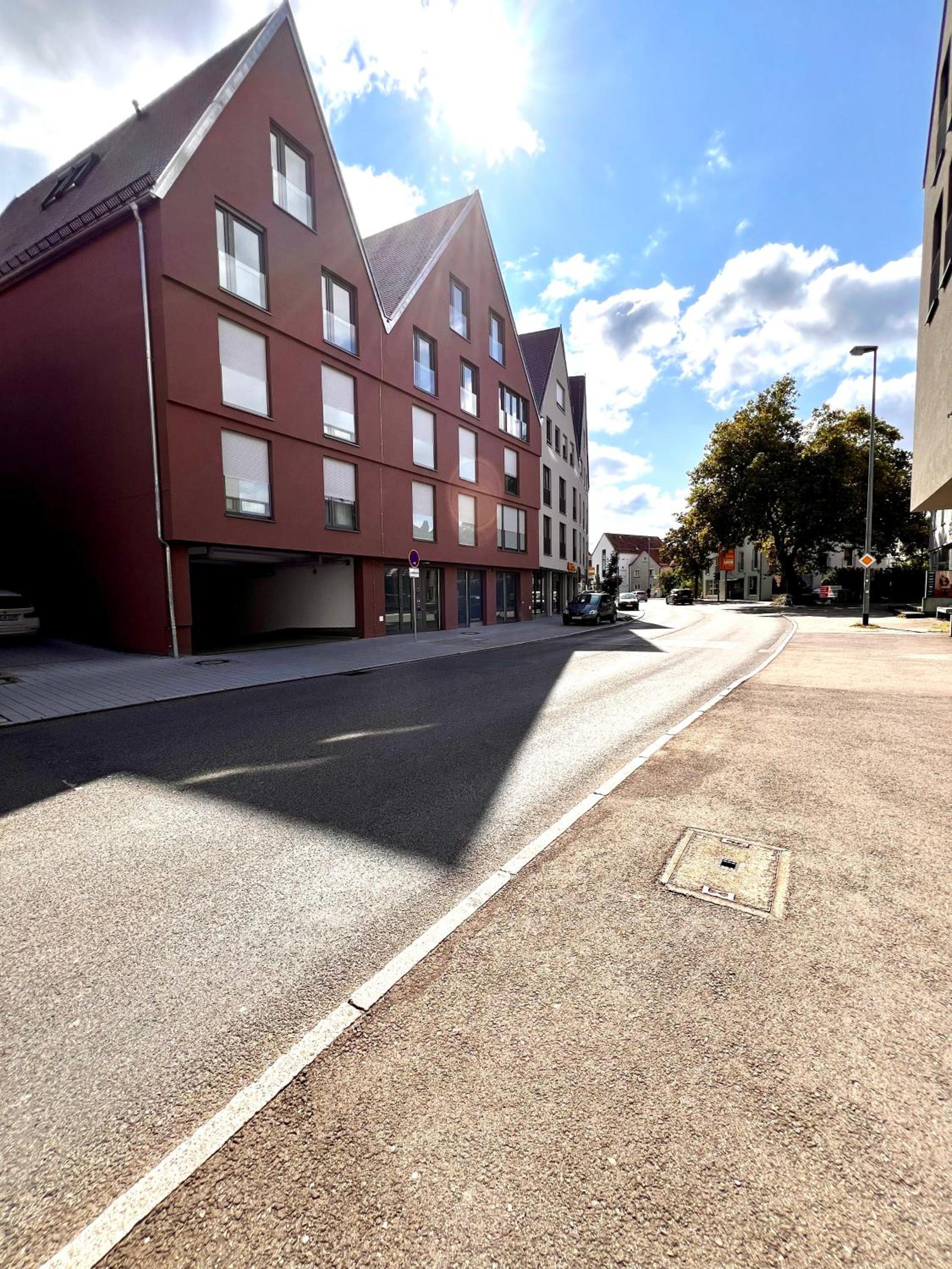 Özels Designer Loft Metzingen - Smart TV, Netflix, private kostenlose Tiefgarage, Self-Express Check-in,Check-out, Outlet 100m
