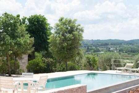 Trullo Tre Corbezzoli