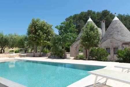 Trullo Tre Corbezzoli
