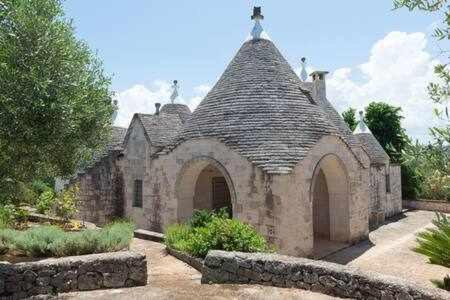 Trullo Tre Corbezzoli