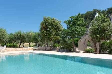 Trullo Tre Corbezzoli