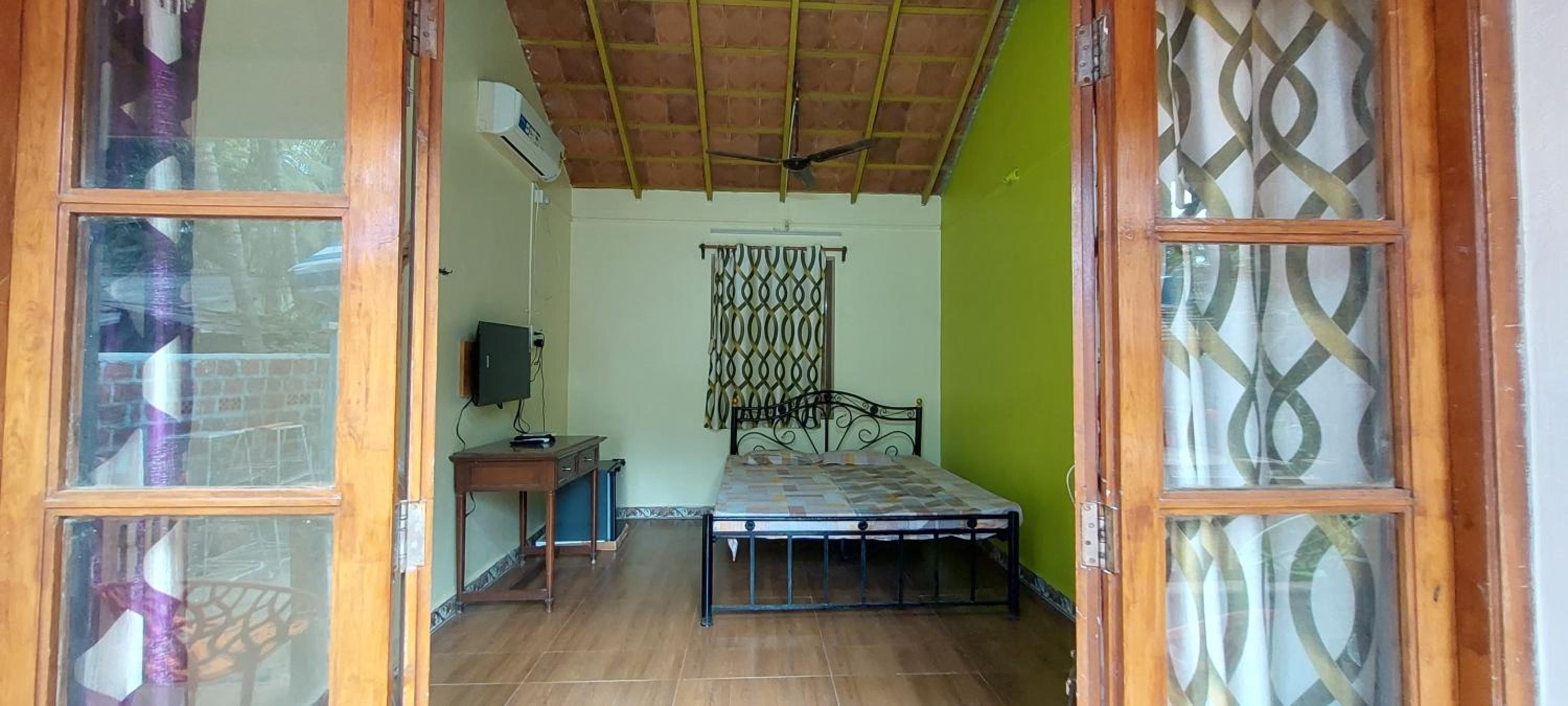 Joshi Nivaant Cottage