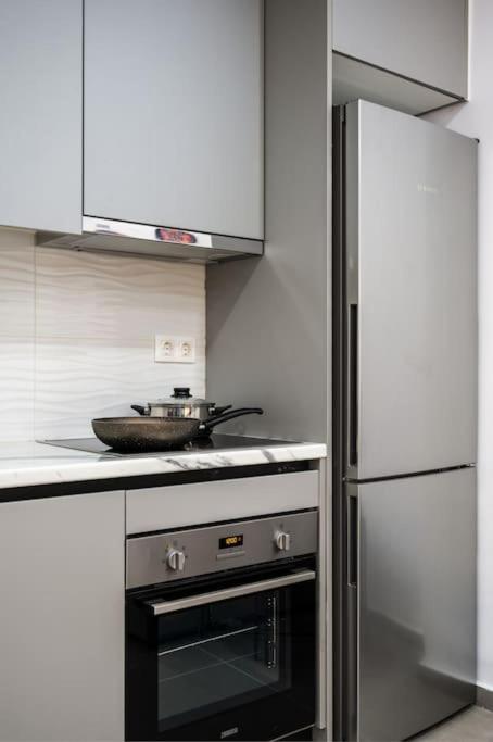 Darine's Sweet 'n lovely flat in Pagrati