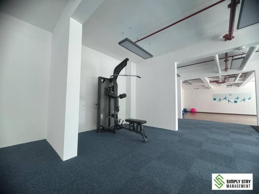 Central Park 2BR plus 1 Stylish 6PAX at Paradigm and Sutera