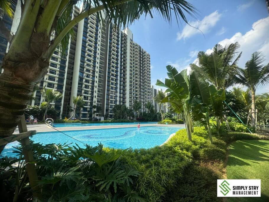 Central Park 2BR plus 1 Stylish 6PAX at Paradigm and Sutera
