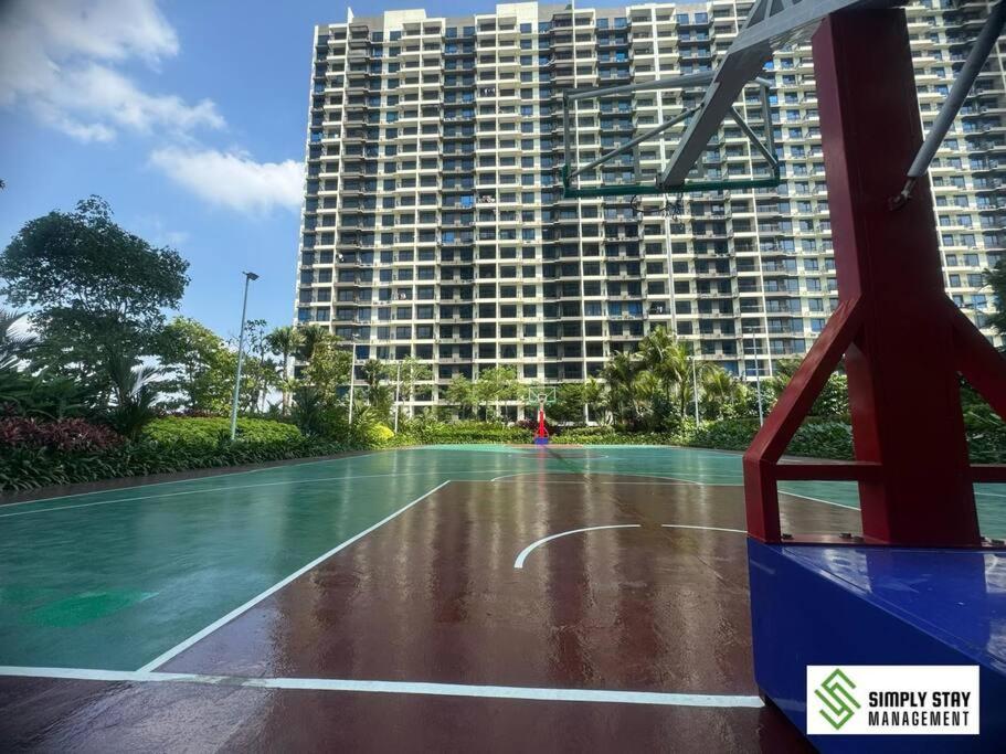 Central Park 2BR plus 1 Stylish 6PAX at Paradigm and Sutera
