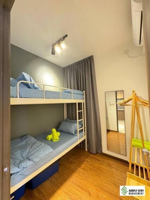Central Park 2BR plus 1 Stylish 6PAX at Paradigm and Sutera