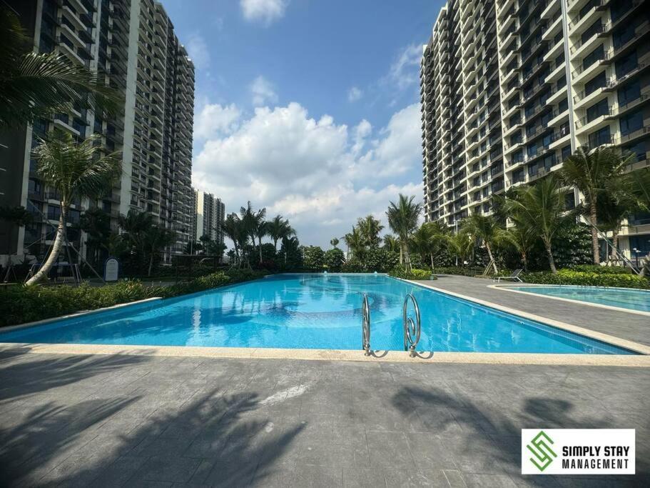 Central Park 2BR plus 1 Stylish 6PAX at Paradigm and Sutera