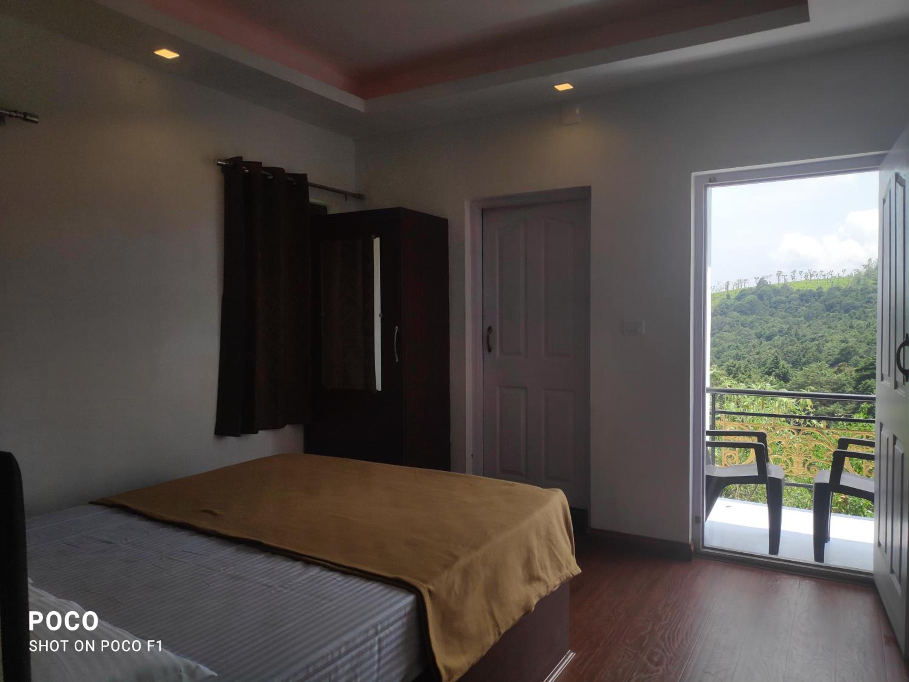 Lush Green View Cottage Tea Garden View