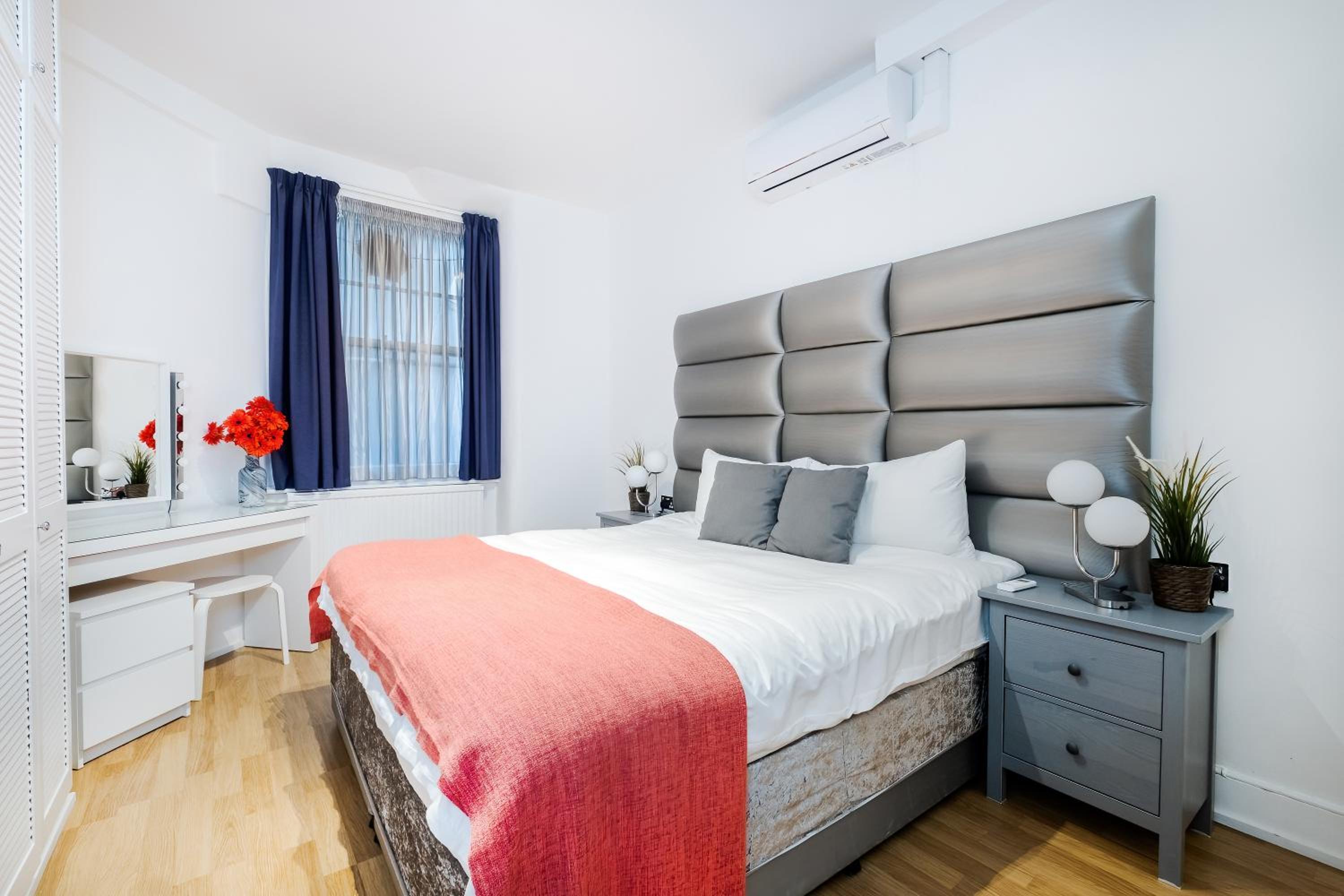 Large One Bedroom Apartment in Marylebone photo 4