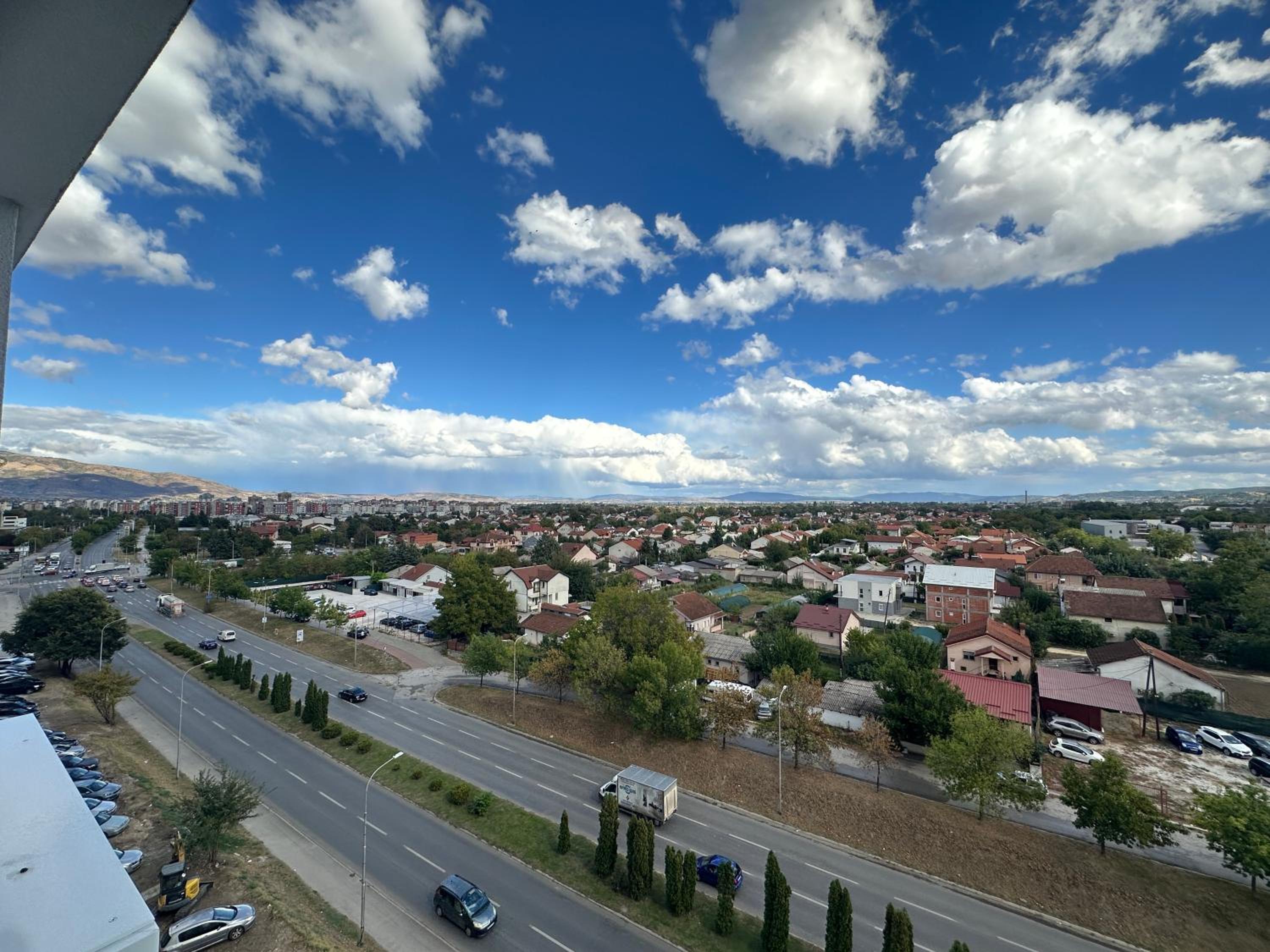 Thomas two bedroom apartment-private parking view 4