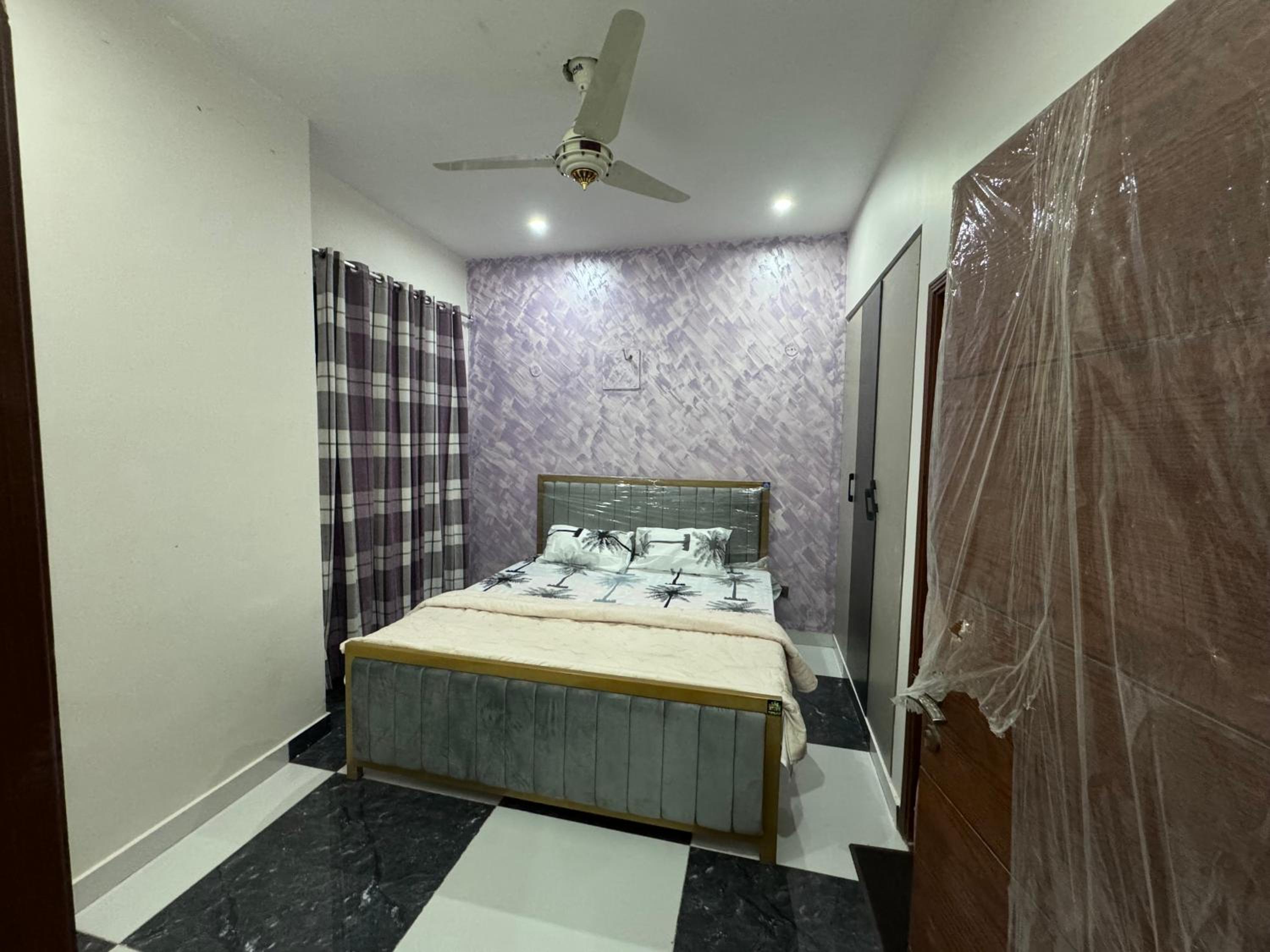 Fully furnished 4bed villa Bahria Town Karachi