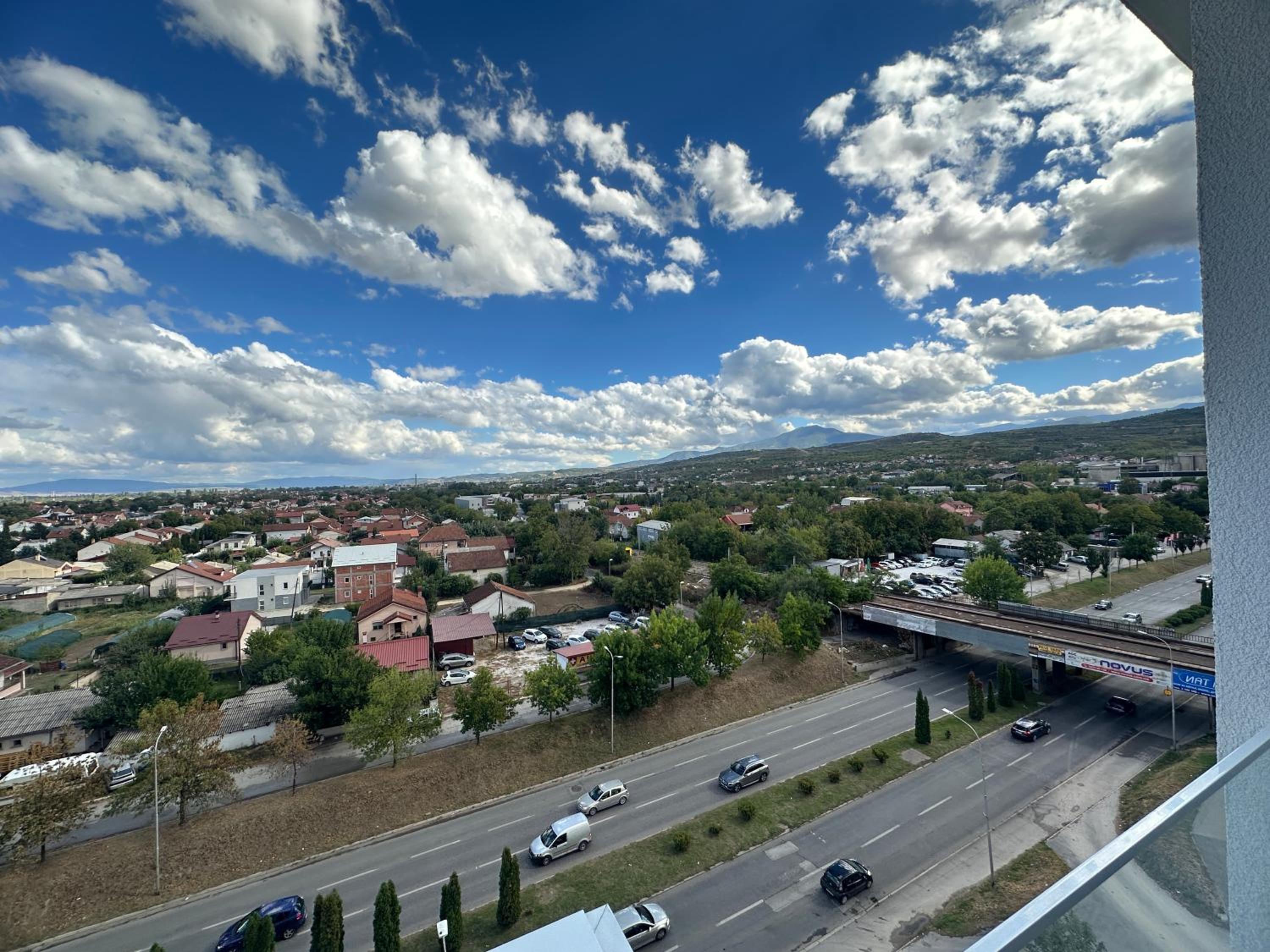 Thomas two bedroom apartment-private parking view 3