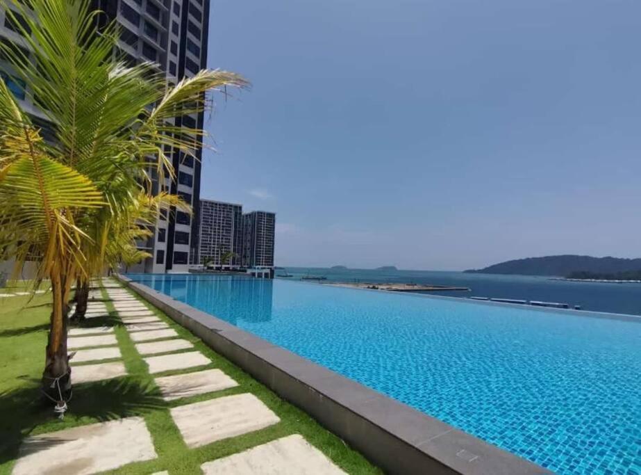 Jesselton Quay Seaview T2 photo 2