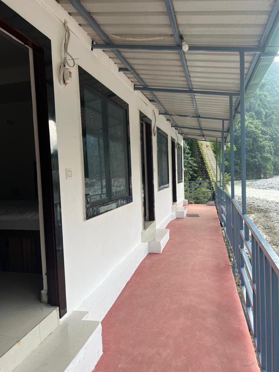 Kingfisher River Resort