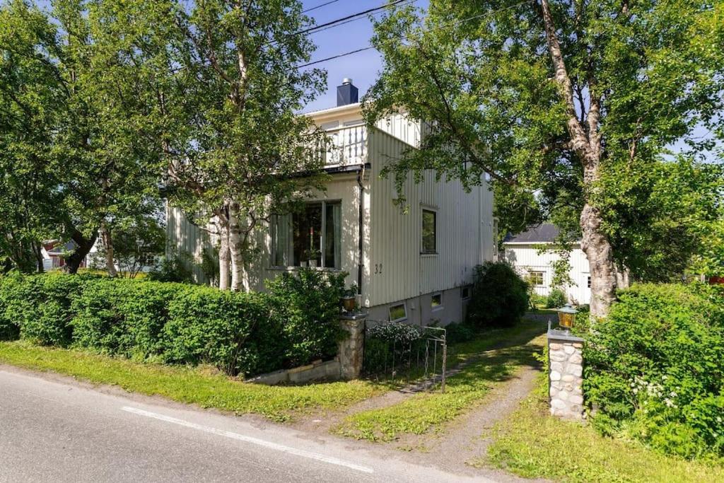 Koselig eldre hus på Bleik