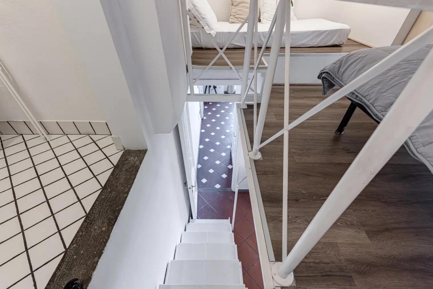 Balcony Bijoux