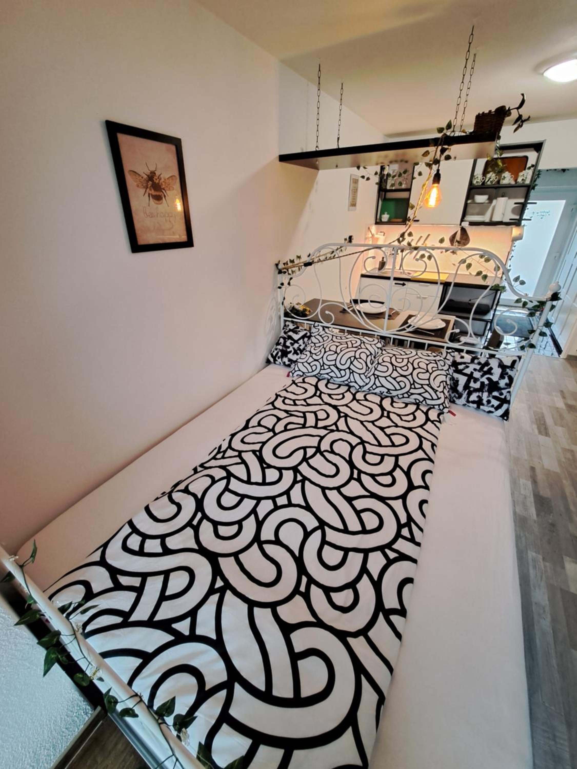 Apartma Čebelica