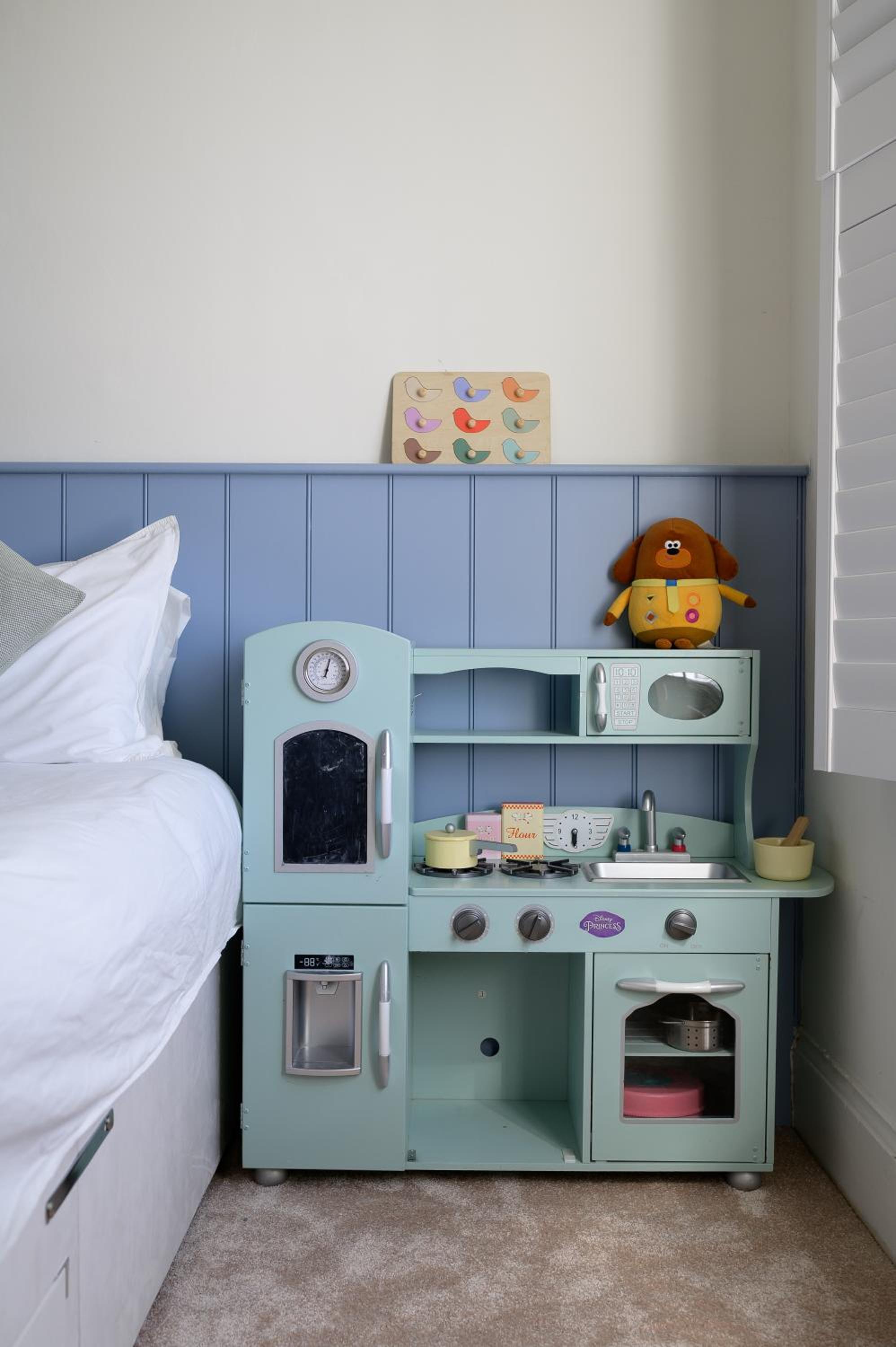 Entire Home - Classic Chelsea Town House Maisonette
