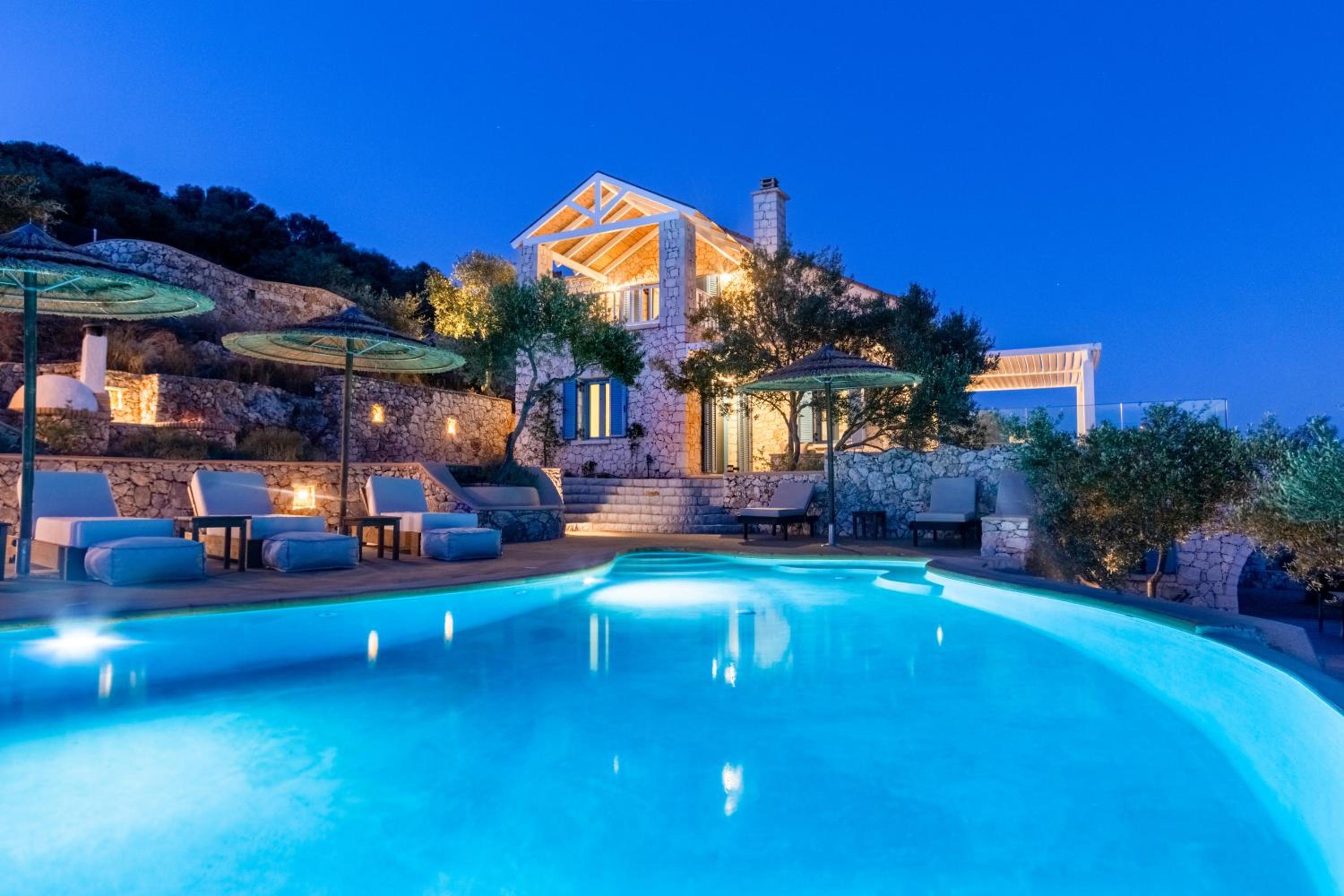 Heliopetra Luxury Villa Lefkas