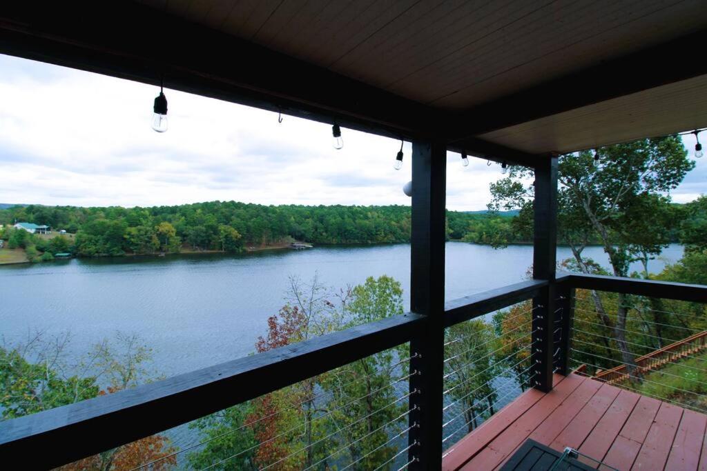Medinah Sunset Cabin