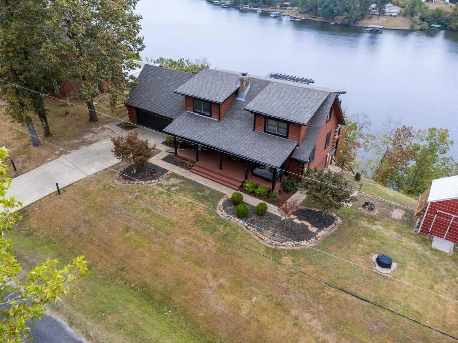 Medinah Sunset Cabin