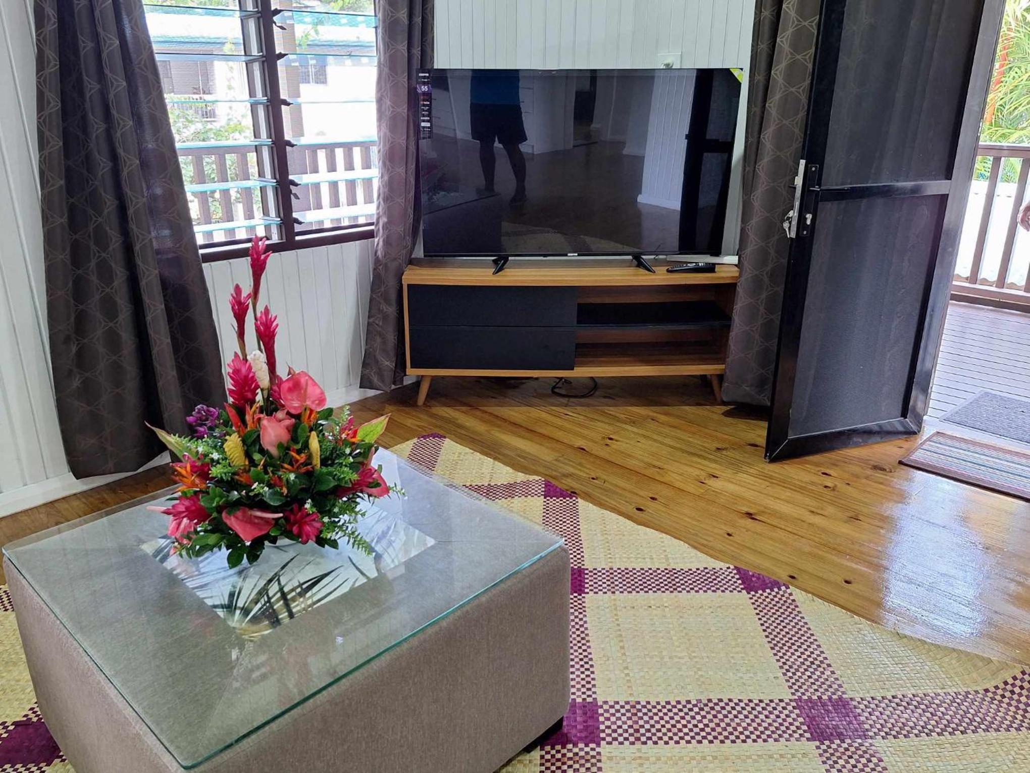 Bougainvillea Apartments & BnB