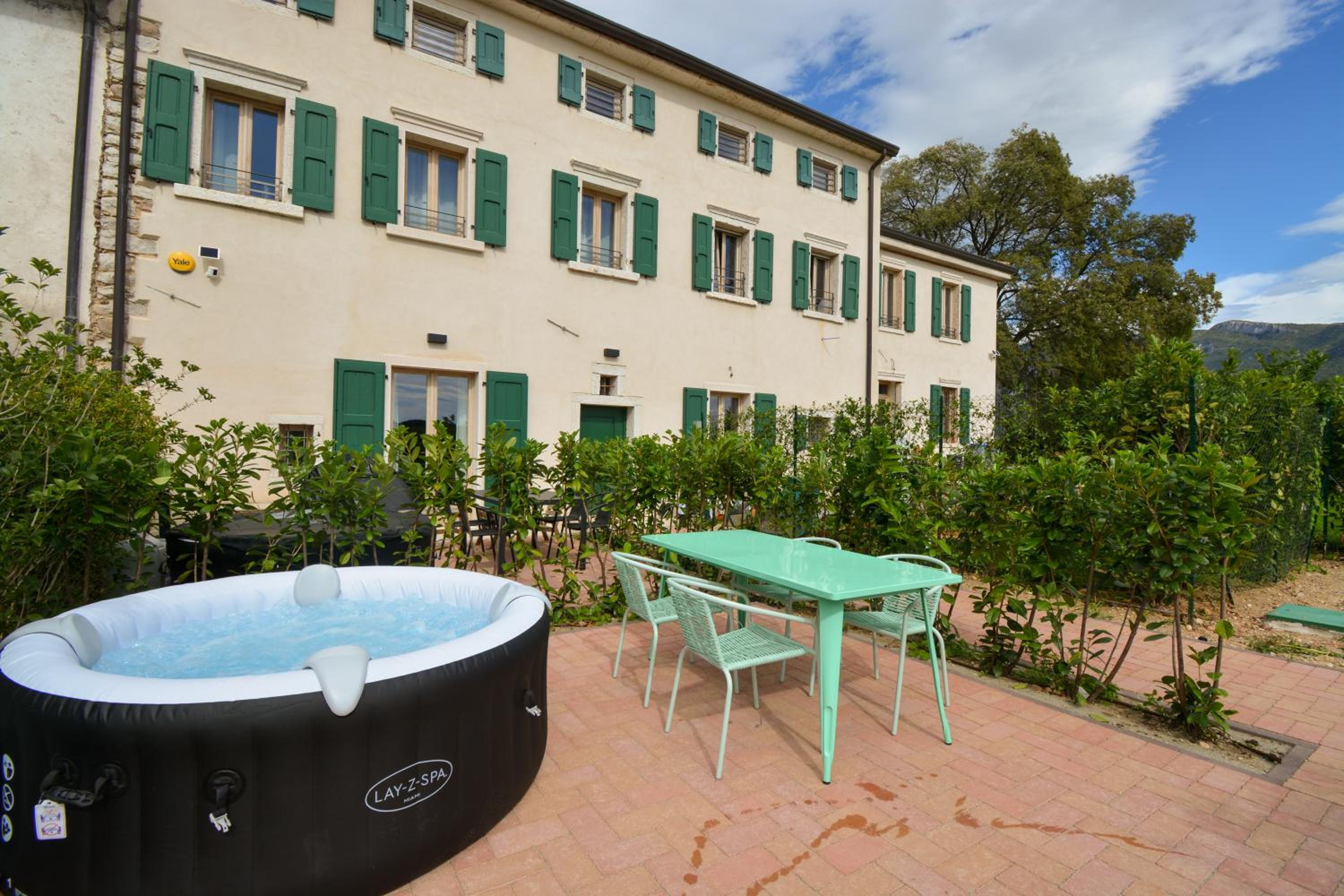 Residence Corte Bellebarbe view 5