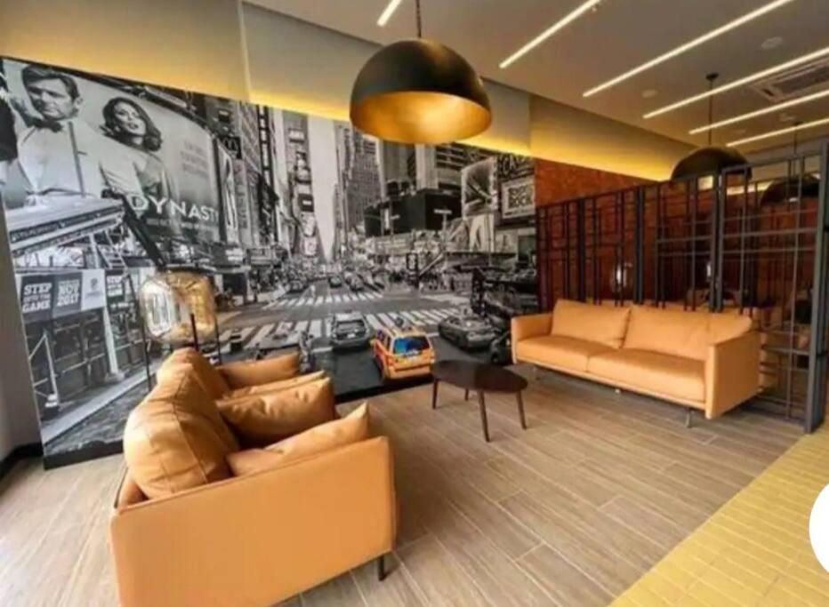 Neu Suites Near Gleneagles 10 minutes to KLCC