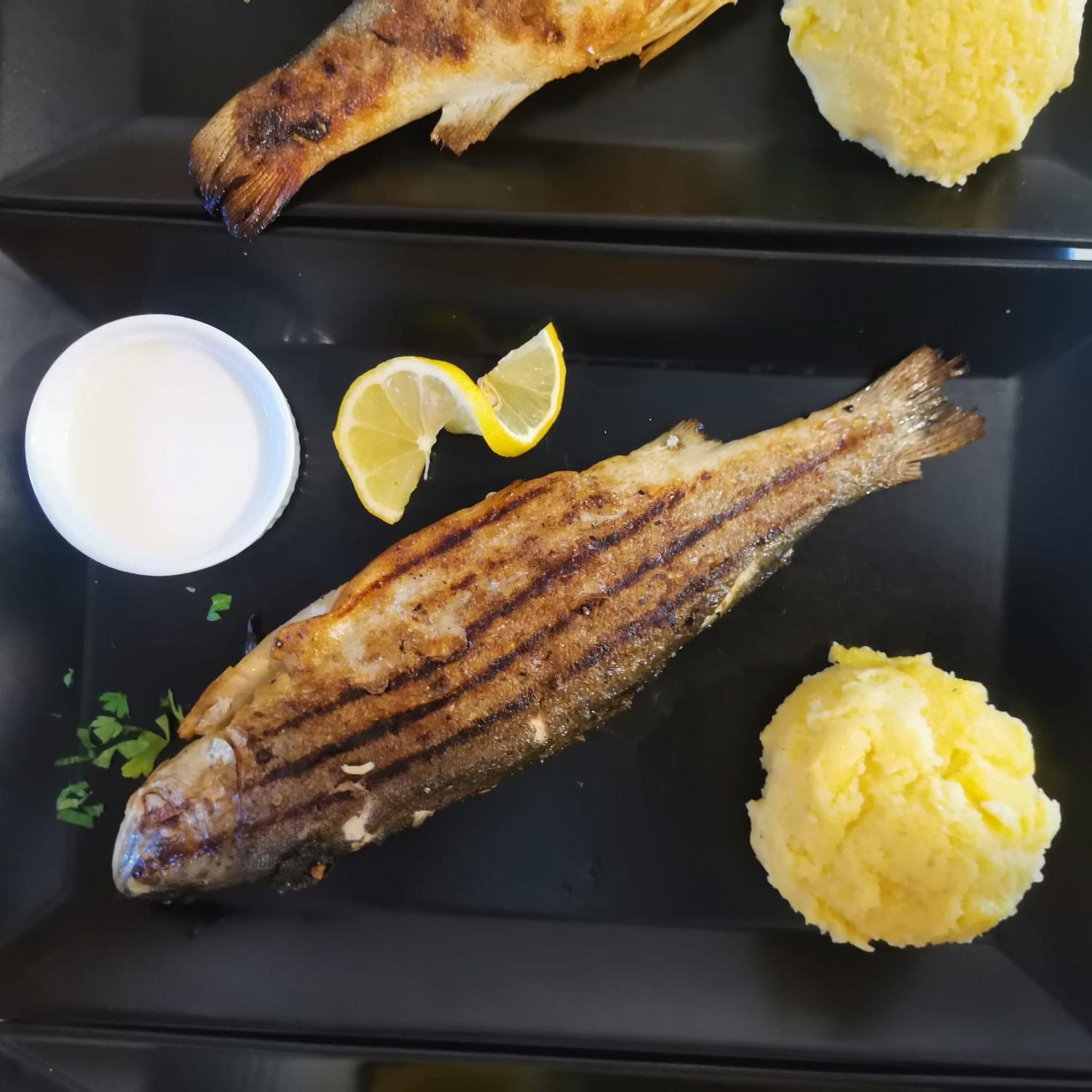 Pensiunea La Taverna