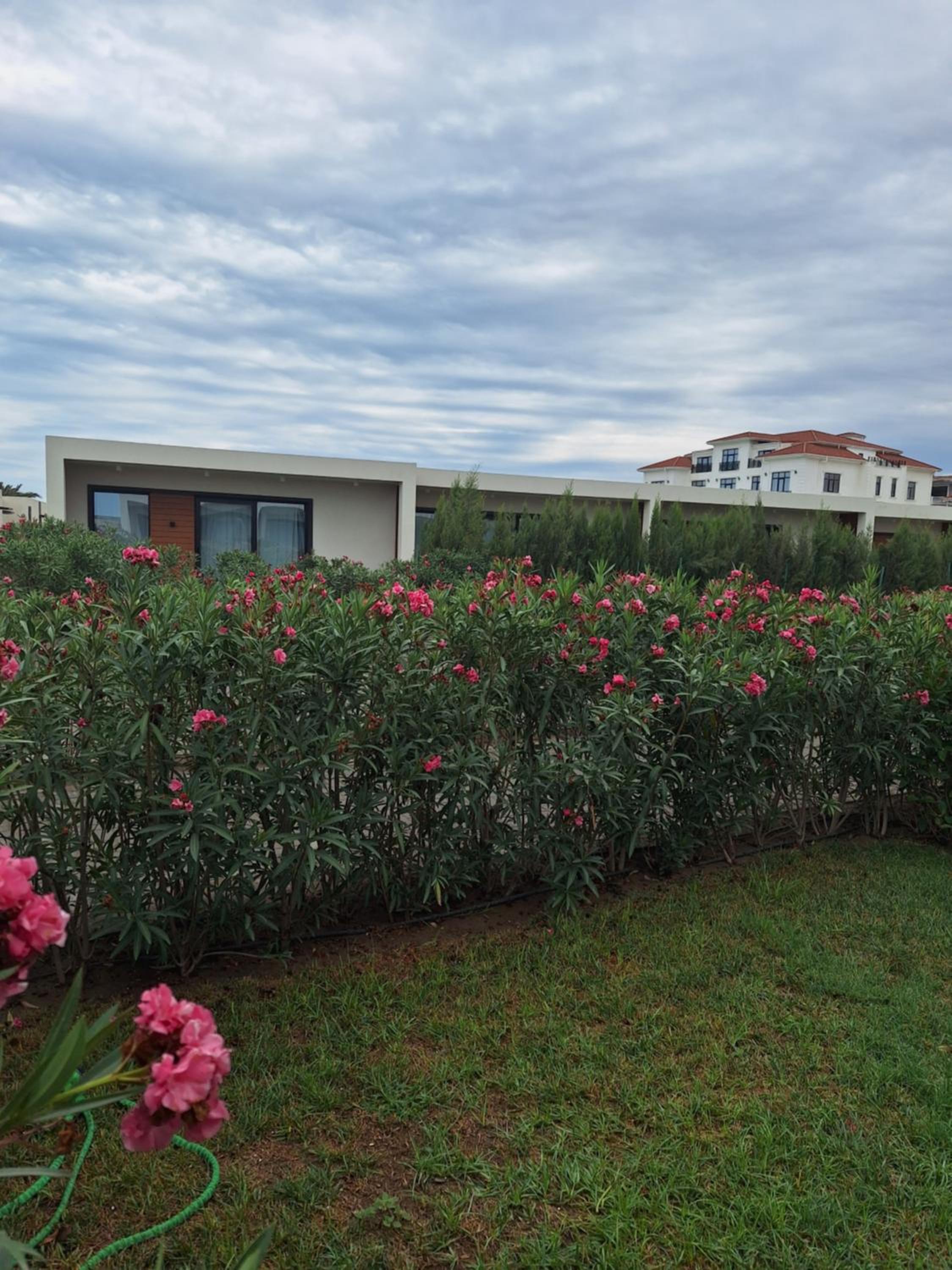 Sea Breeze White Villa 2