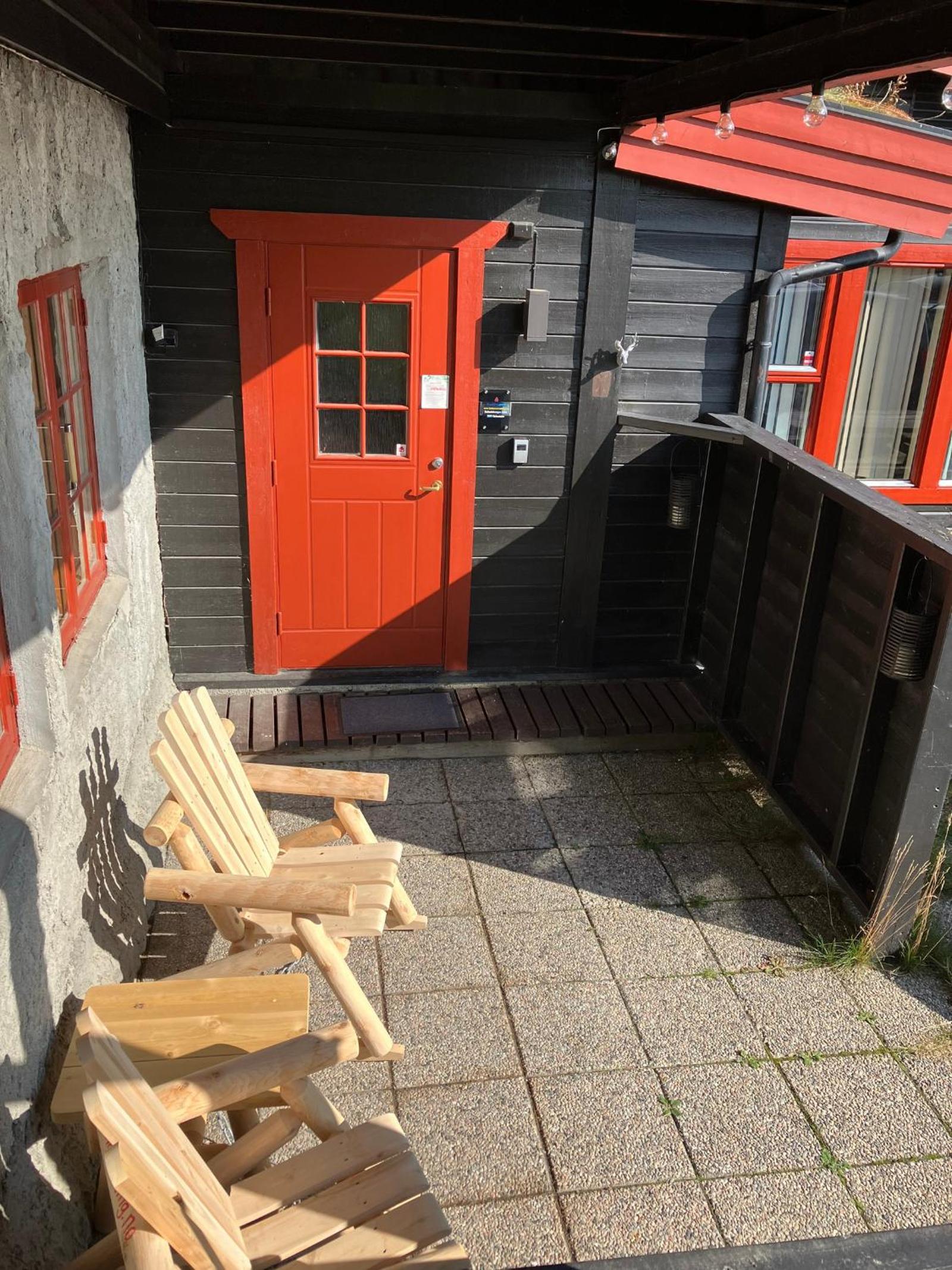Photo 10
