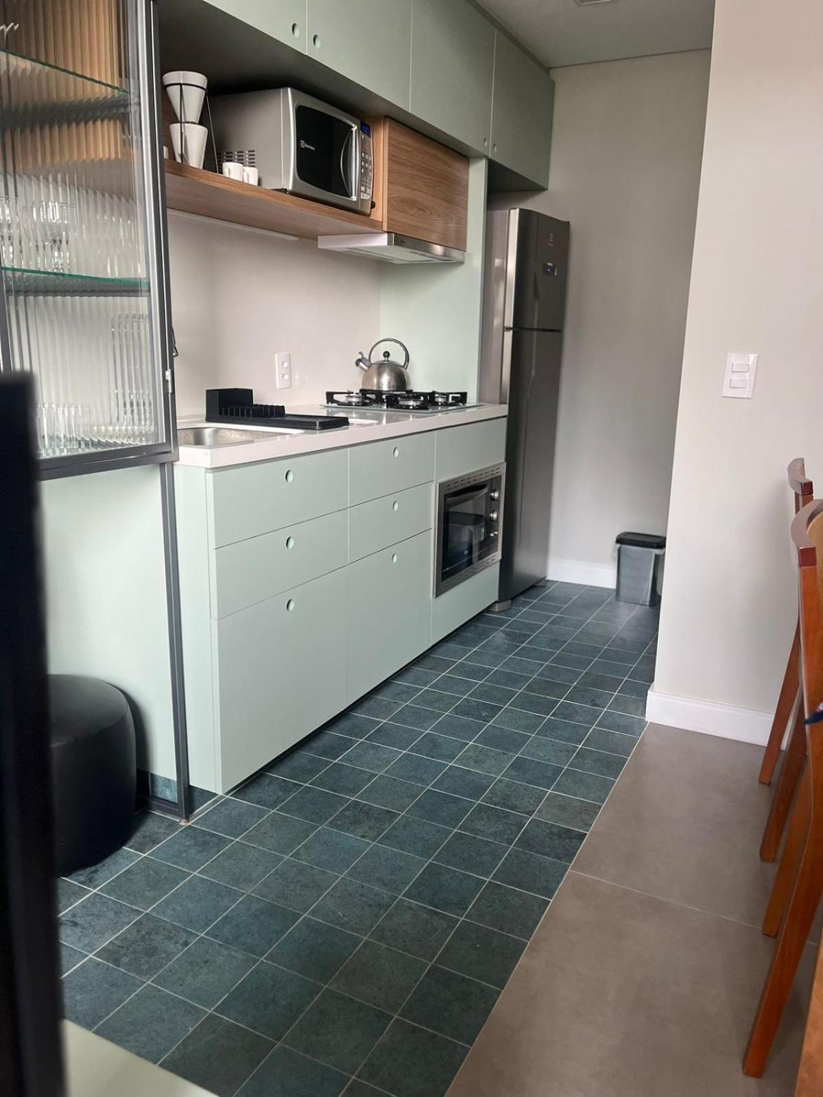 Loft lindo a 300m da praia de Jurerê