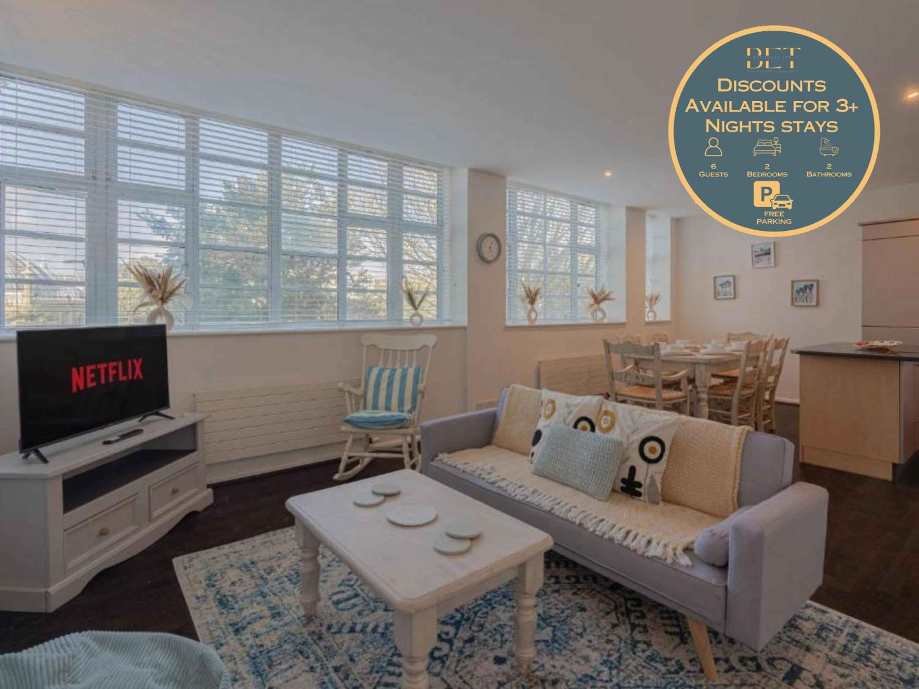Central Location - Lanes with Free Parking - Ideal for Contractors, Families and Business view 5