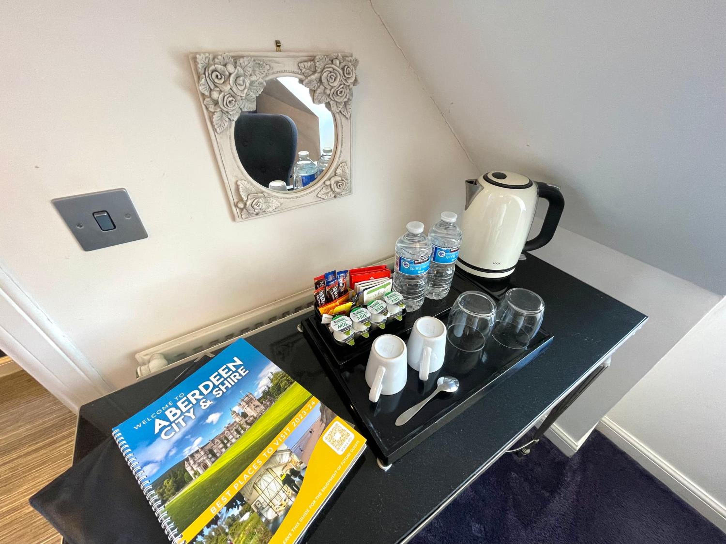 Shorehead Guest House