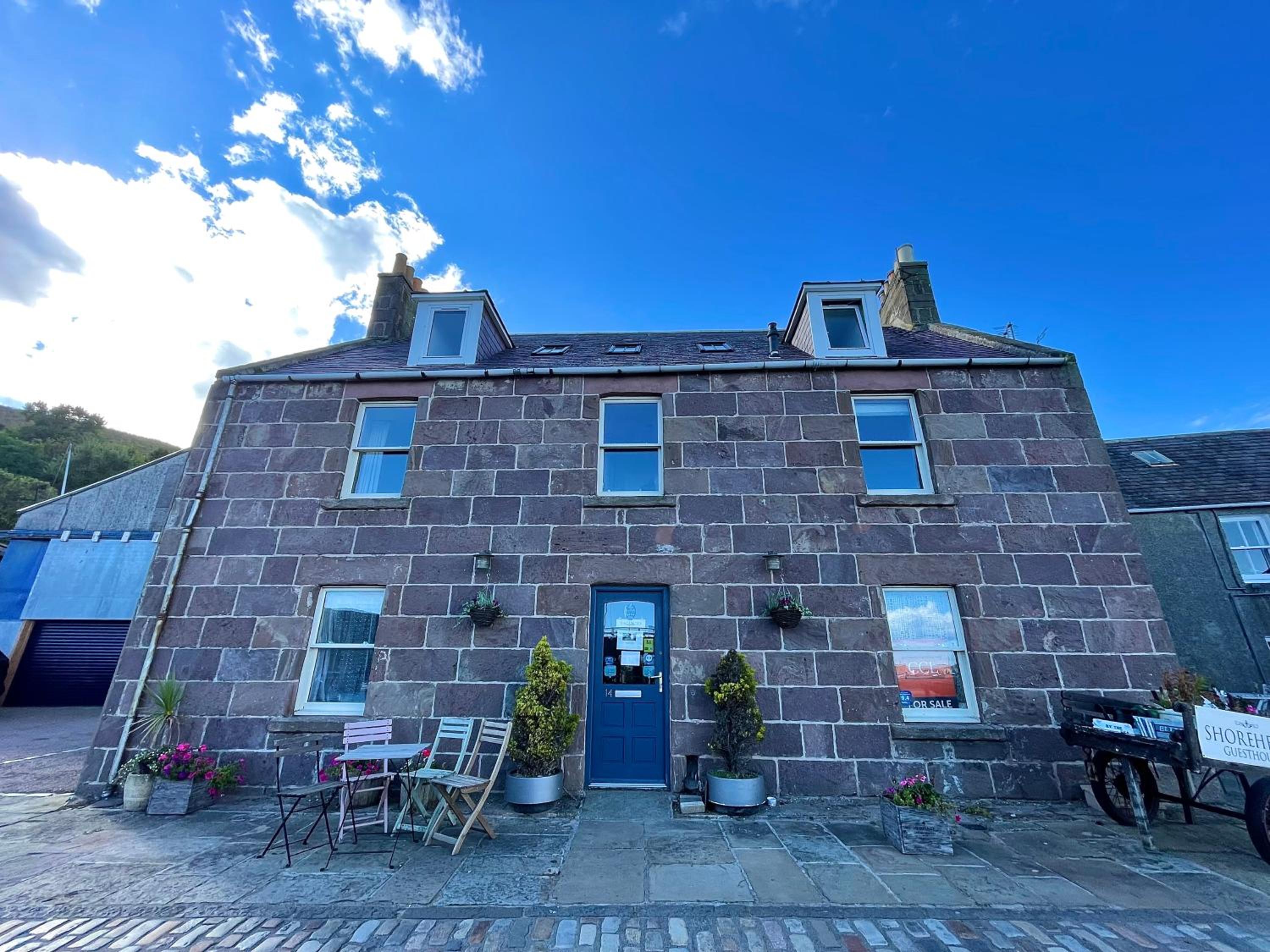 Shorehead Guest House