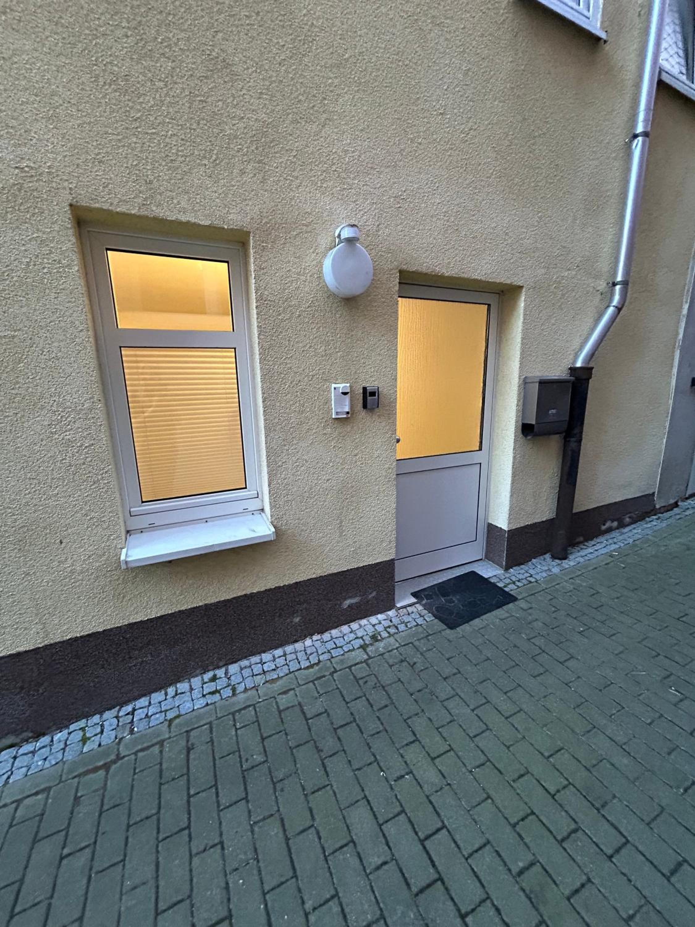 Zentrales Apartment mit Garten