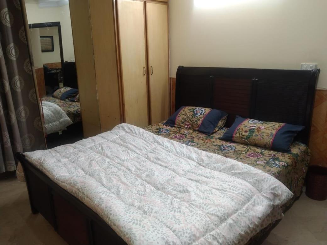 Skyline Bliss Suites With Mountains View view 5
