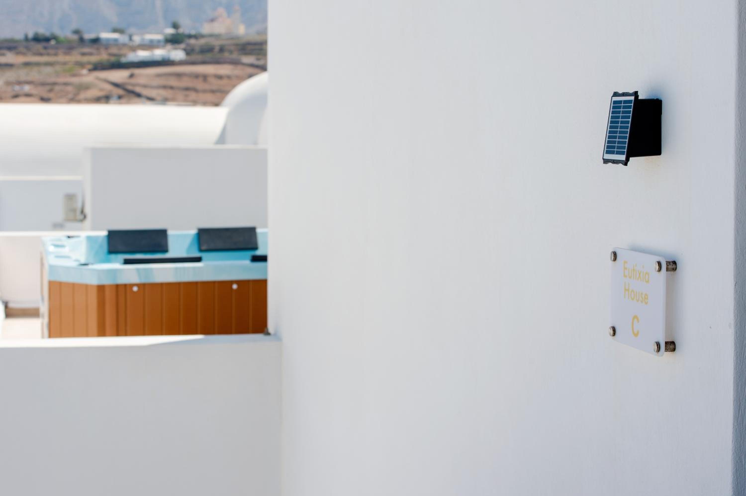 Eutixia Houses