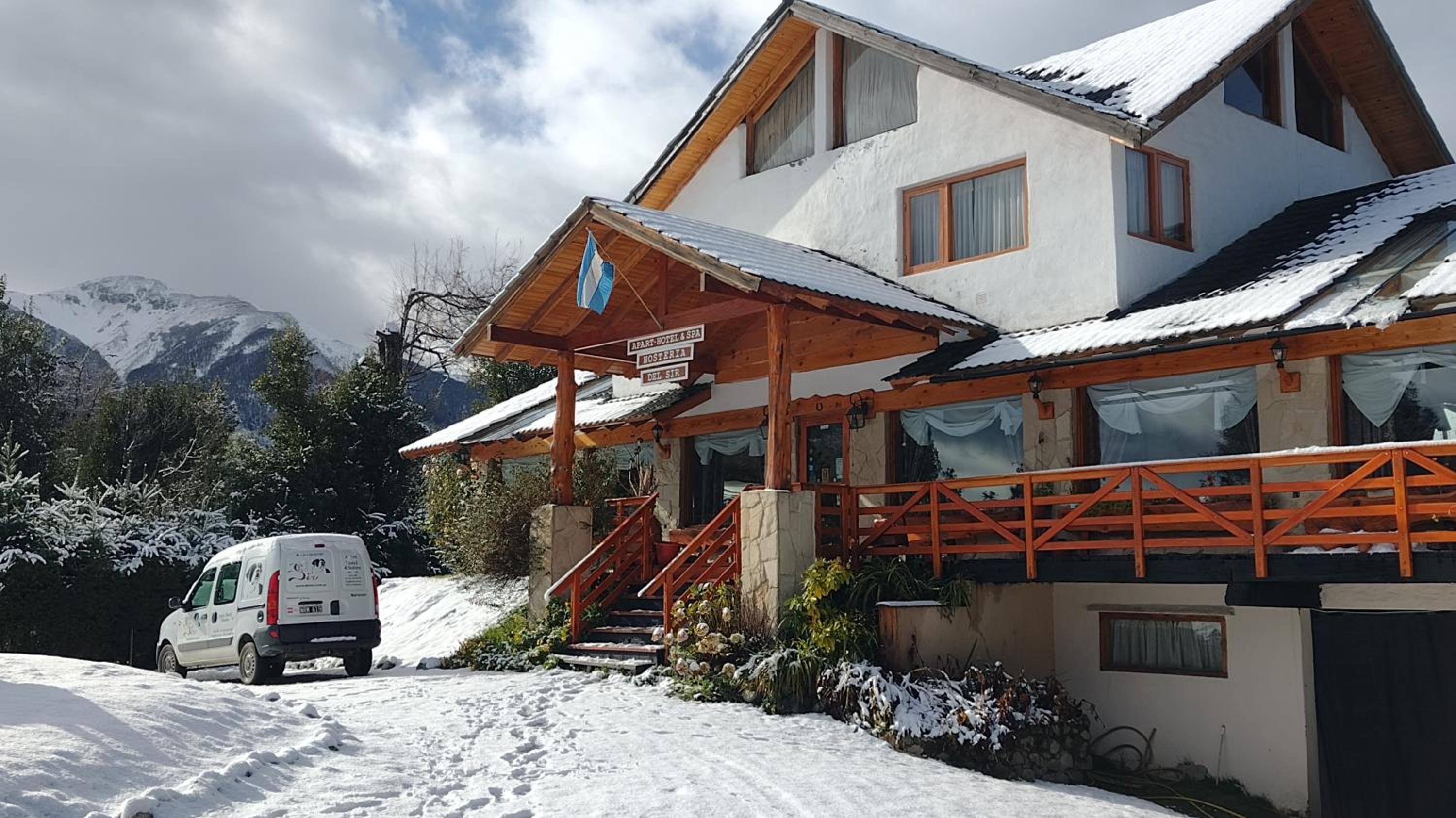 Apart Hotel y Hosteria del Sir