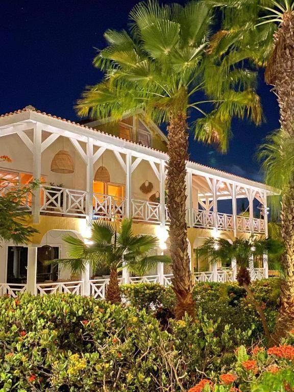 Tropicana Palm Penthouse Jan Thiel, Willemstad Curacao